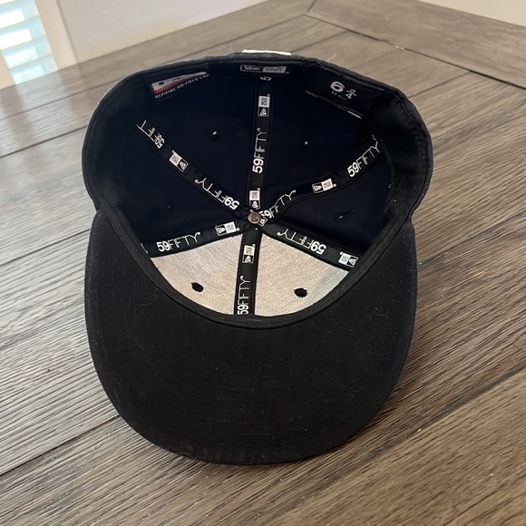 New Era 59 Fifty Fitted Houston Astros Baseball Hat 6 3/4 with Carlos Correa sig - Picture 8 of 10